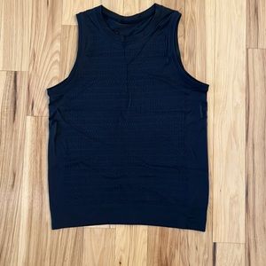 Lululemon Mesh Tank Top in Black Size 4